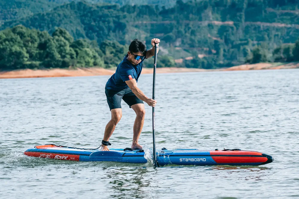 race-inflatable-paddleboards